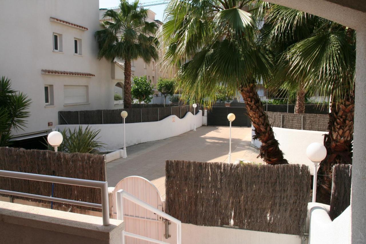 R142 Manila Resort Central Calafell Kültér fotó