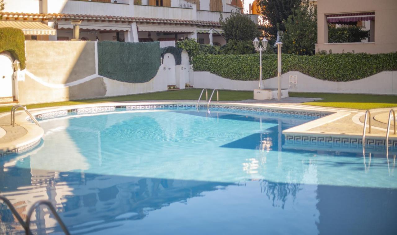 R142 Manila Resort Central Calafell Kültér fotó