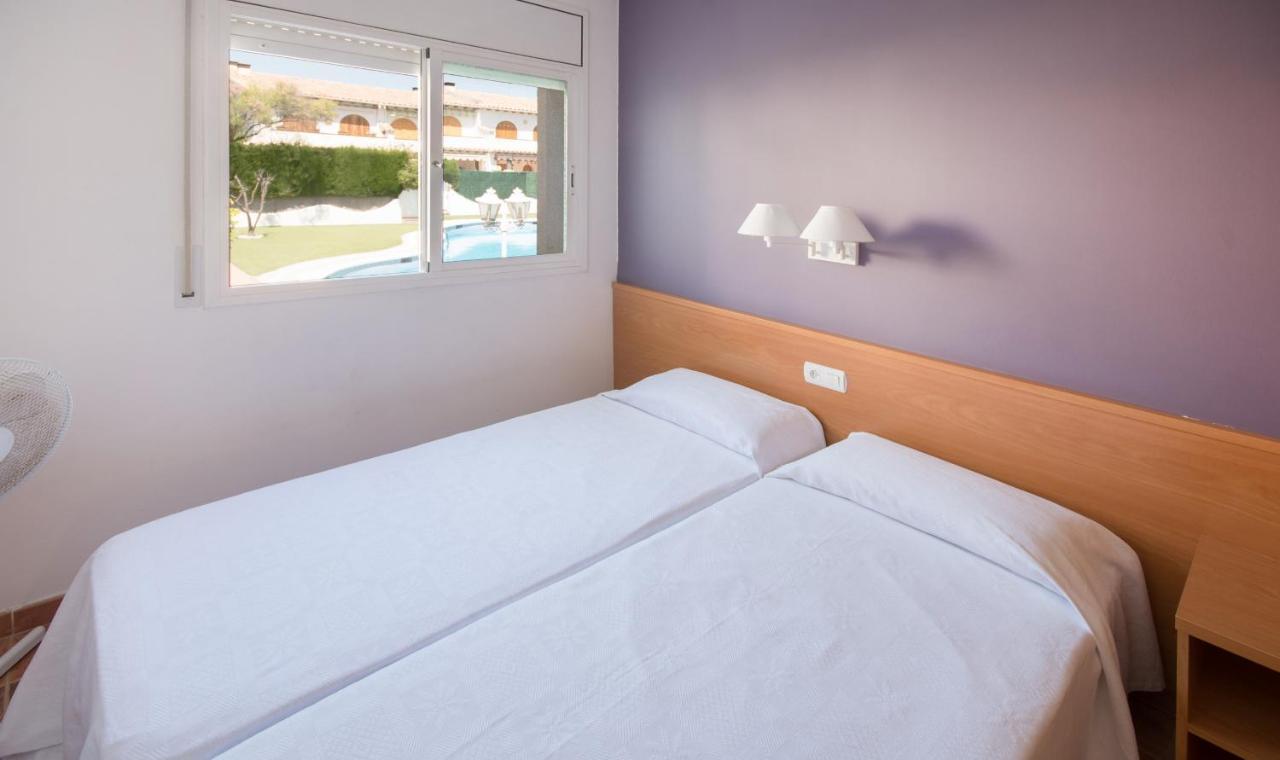 R142 Manila Resort Central Calafell Kültér fotó