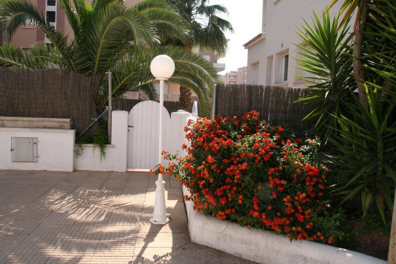 R142 Manila Resort Central Calafell Kültér fotó