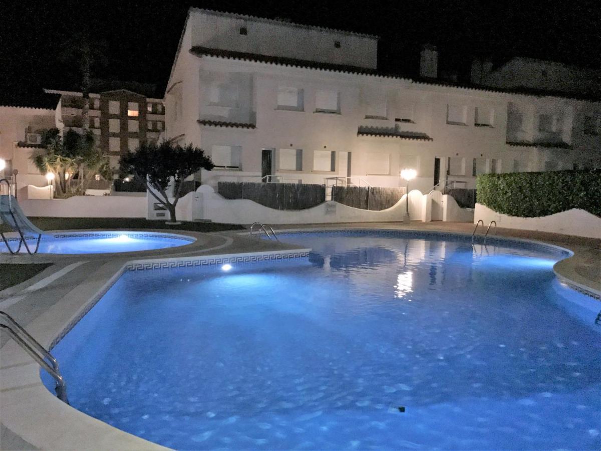 R142 Manila Resort Central Calafell Kültér fotó