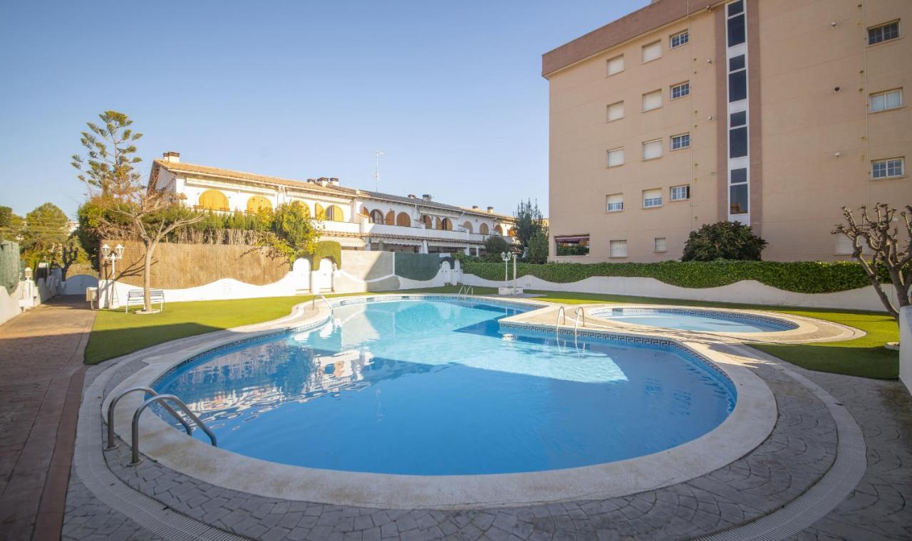R142 Manila Resort Central Calafell Kültér fotó